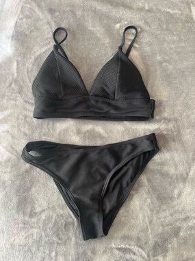 Black Ribbed Triangle Bikini Set - Women Swim